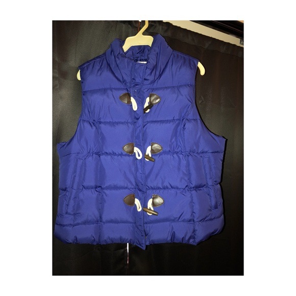 puffer vest - Picture 2 of 3